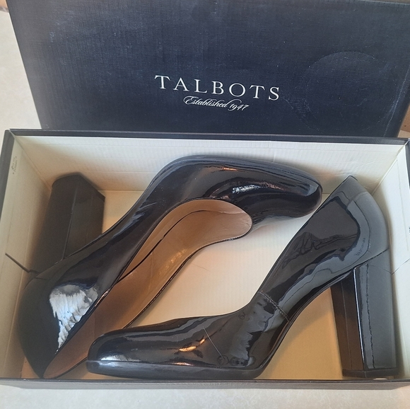 Talbots Black Heels Shoes patent leather Glossy pumps heels size 9B Sabria - Picture 4 of 8